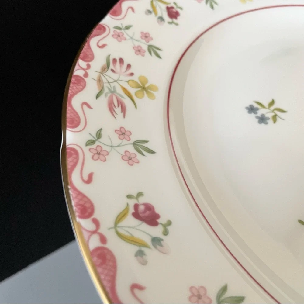 Bianca Dinner Plate by Wedgwood